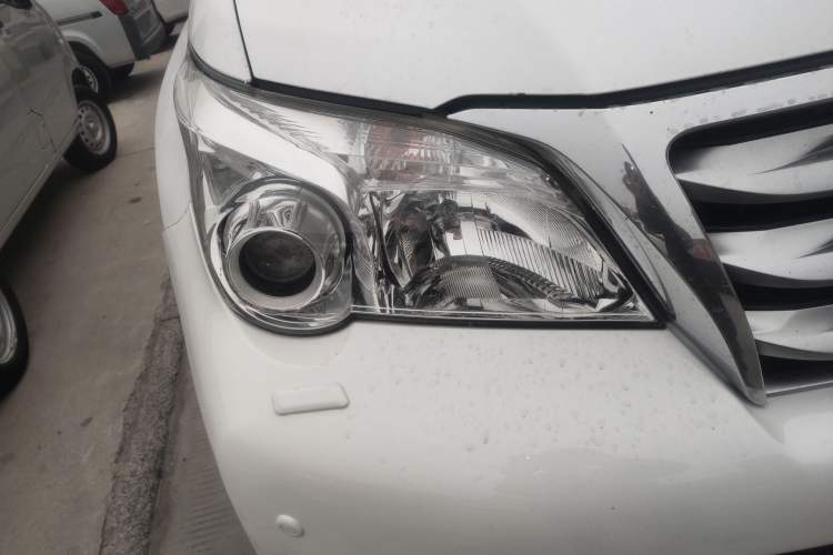 Used Lexus GX 2012 400 Right Front Headlight