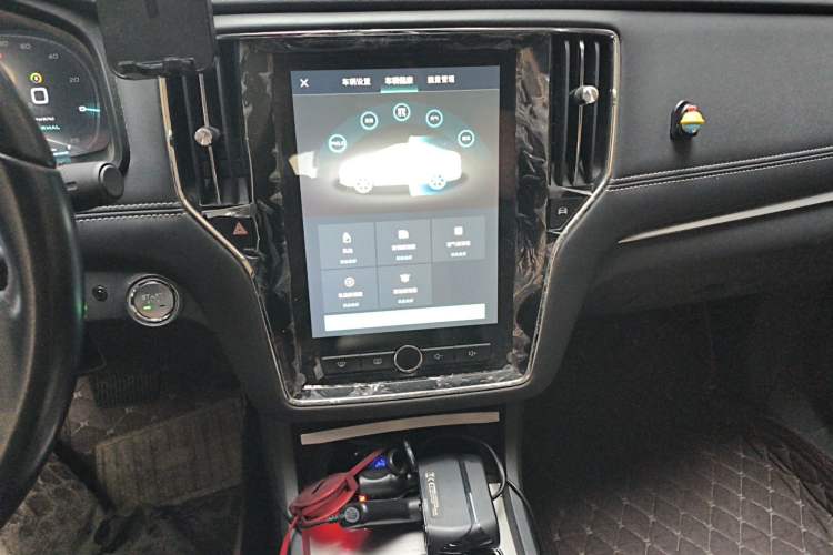 Used Roewe i6 New Energy 2017 45T Hybrid Connect & Smart Enjoyment Edition Audio And AC Panel