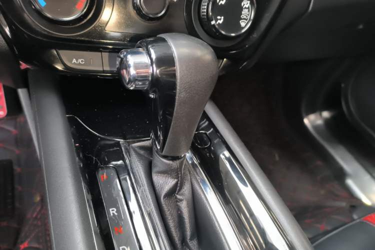 Used Honda Vezel 2017 1.5L CVT 2WD Comfort Model