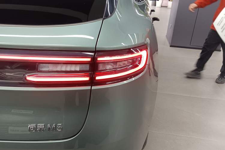 Used Hima AITO M5 2022 Extended-Range Four-Wheel Drive Ultimate Edition