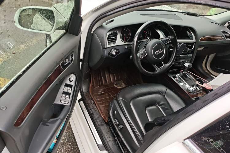 Used Audi A4L 2013 35 TFSI Automatic Technology Edition Driver Seat