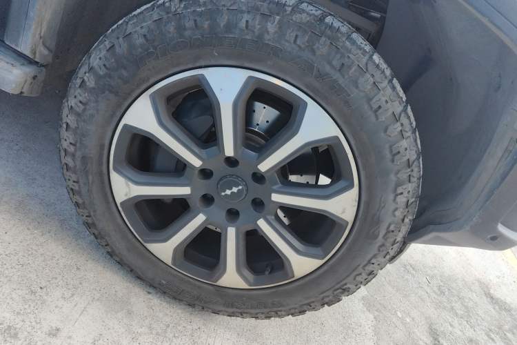 Used Formula Leopard Leopard 5 2023 Navigator Edition
