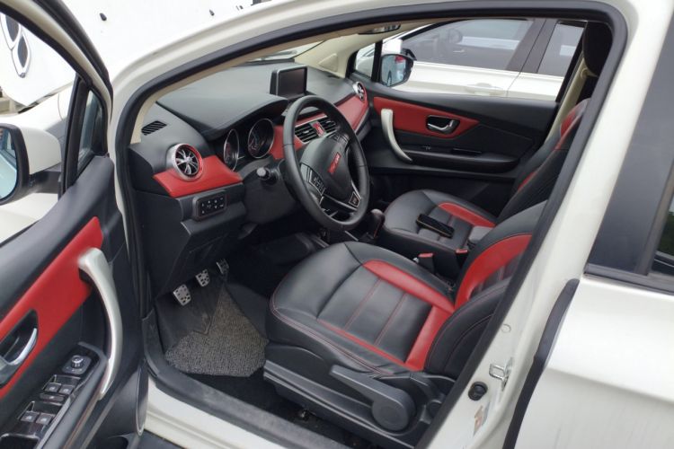 Used Haval H1 2015 1.5L Manual Luxury Model Driver Seat