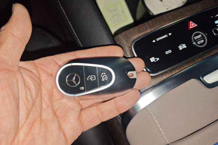 Used Mercedes-Benz EQS 2022 Updated Version 450+ Pioneer Edition Vehicle Key
