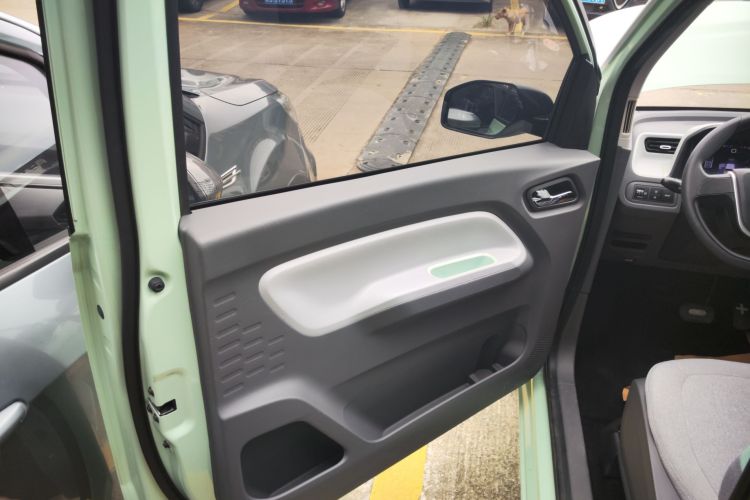 Used Wuling Hongguang MINIEV 2022 Macaron Premium Model – Lithium Iron Phosphate