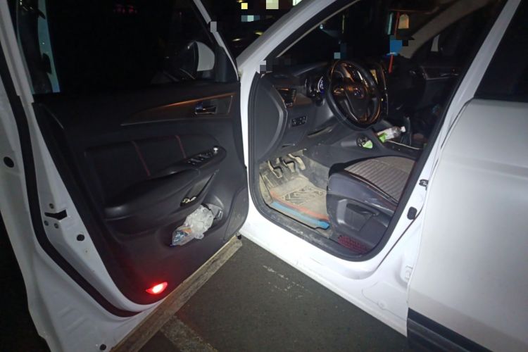 Used CHANGAN CS75 2016 2.0L Manual Luxury Version China V Standard Driver Seat