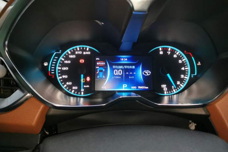 Used Soueast DX7 2015 1.5T Automatic Luxury Model
