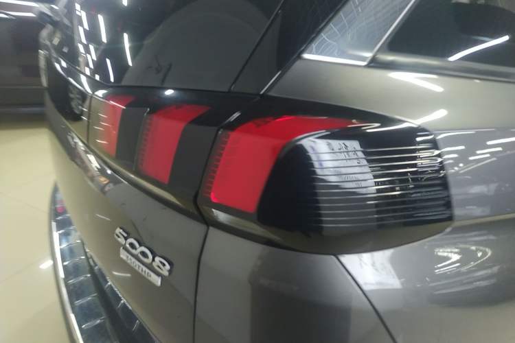Used Peugeot 5008 2017 350THP 5-Seat Elite Edition Right Rear Taillight