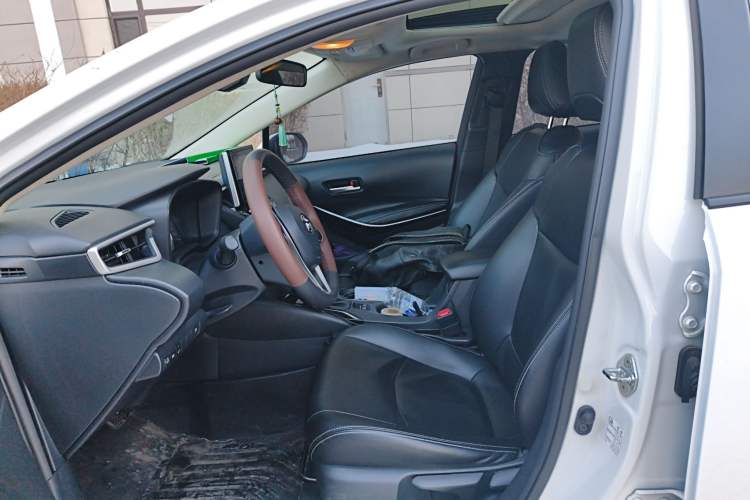 Used Toyota Corolla 2021 Dual-Motor 1.8L E-CVT Elite Edition