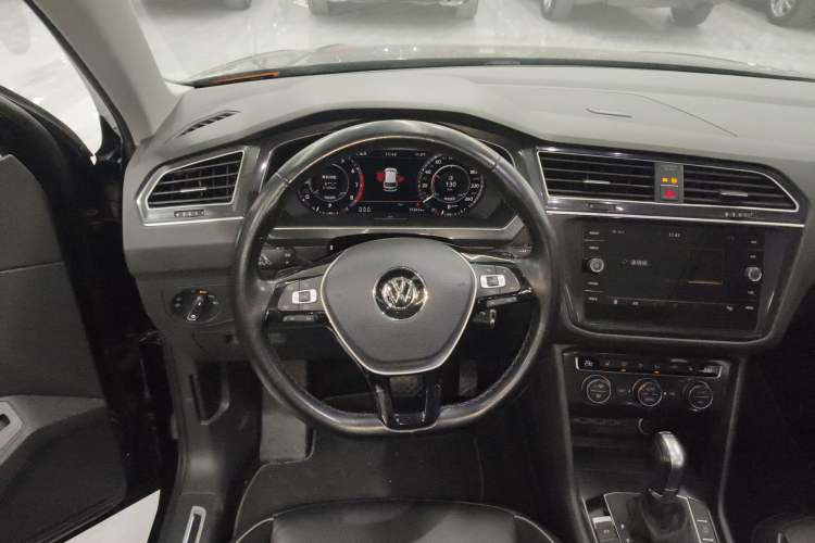 Used Volkswagen Tiguan 2018 330TSI Four-Wheel Drive High-End Model