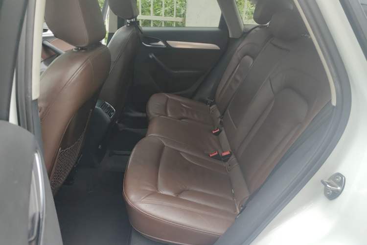 Used Audi Q3 2013 35 TFSI Comfort Model Left Rear Seat