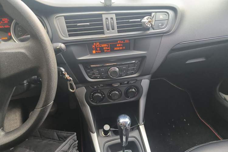 Used Citroen C3-XR 2015 1.6L Automatic Fashion Model
