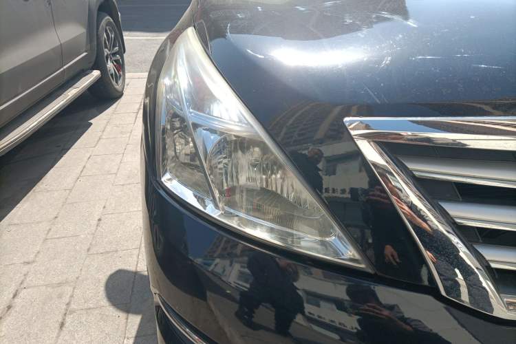 Used Nissan Teana 2011 2.0L XL Comfort Edition Right Front Headlight