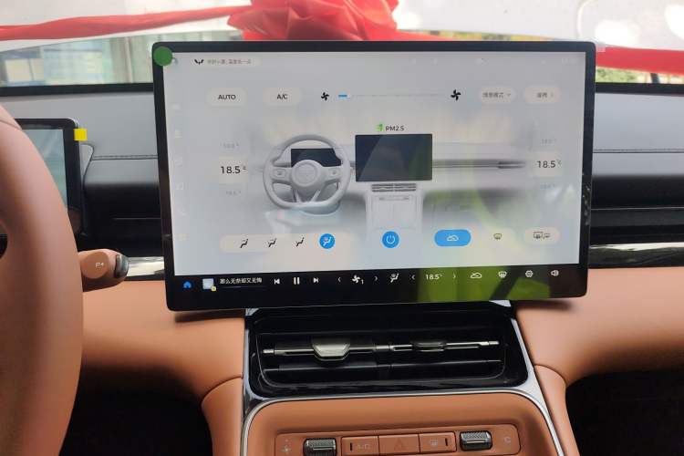 Used Wuling Xingguang S 2025 Model, 130km Flagship Edition Audio And AC Panel