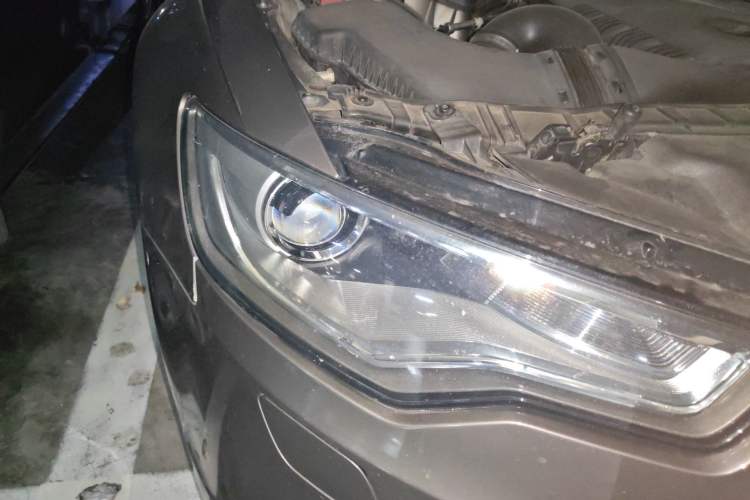 Used Audi A6L 2014 TFSI Standard Model Right Front Headlight