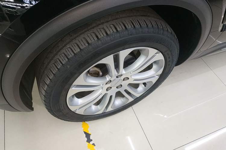 Used Lynk & Co 01 2019 2.0T Two-Wheel-Drive Pro Version China VI Standard
