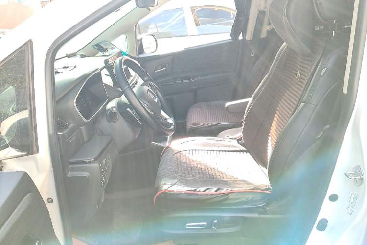 Used Honda Elysion 2022 2.0L eHEV Luxury First Edition