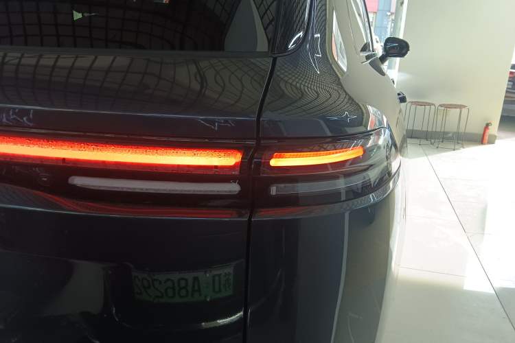 Used Leapmotor C16 2026 Extended-Range 280 LiDAR Zhizun Edition 6 Seats