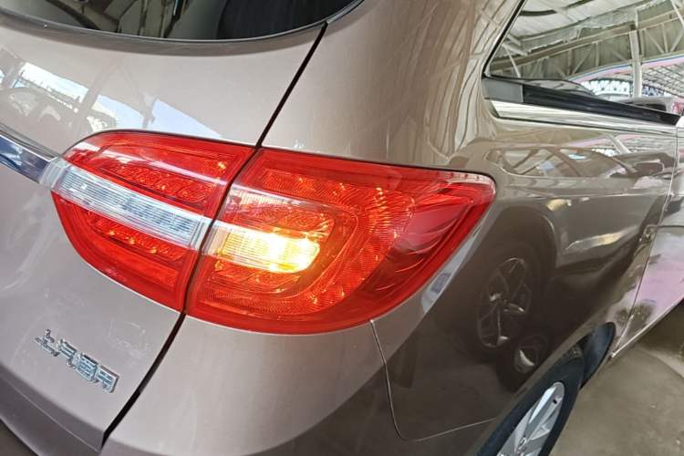 Used Buick GL8 2018 28T Luxury Model China VI Standard