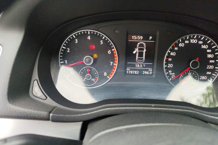 Used Volkswagen Passat 2014 1.8TSI DSG Prestige Edition