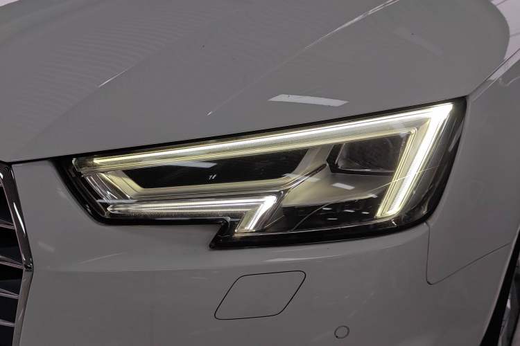 Used Audi A4L 2017 40 TFSI Style Edition
