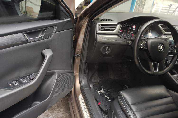 Used Skoda Superb 2016 TSI330 DSG Smart Drive Edition