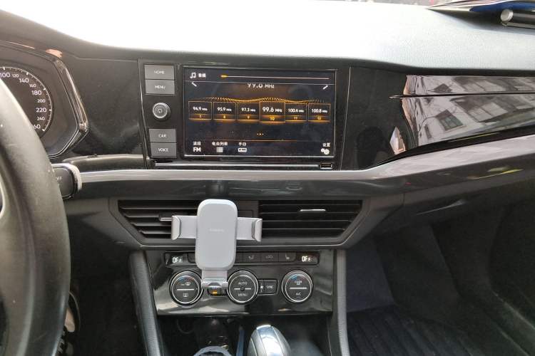 Used Volkswagen Bora 2019 1.5L Automatic Luxury Version Audio And AC Panel