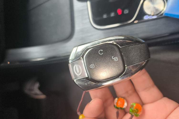 Used GAC Trumpchi GS8 2022 Dual-Engine Series 2.0TM Two-Wheel Drive Prestige Edition (7 Seats)