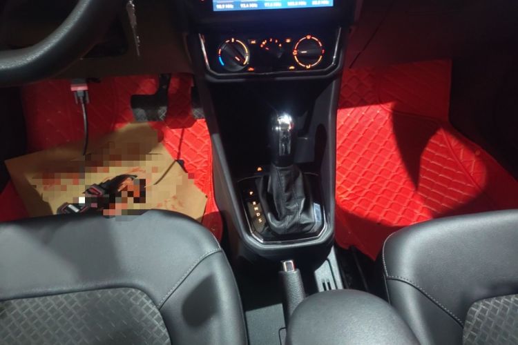 Used Jetta VA3 2019 1.5L Automatic Enjoyment Edition Gear Lever