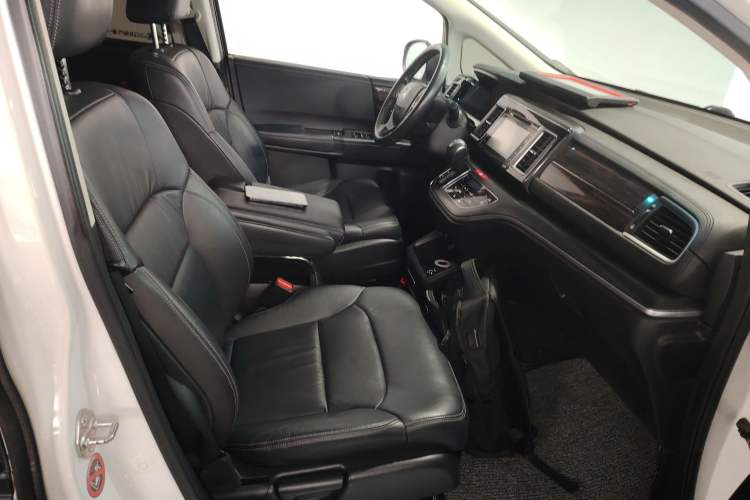 Used Honda Elysion 2016 2.4L Supreme Edition