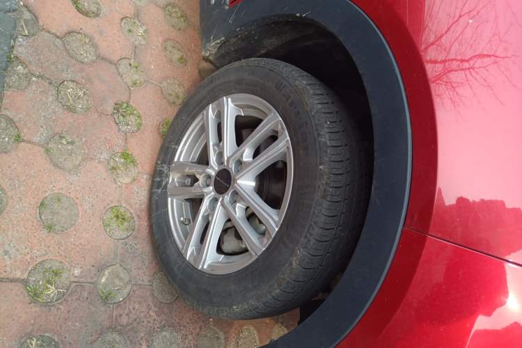 Used Dayun Yuehu 2022 300 Standard Edition Right Front Wheel Hub