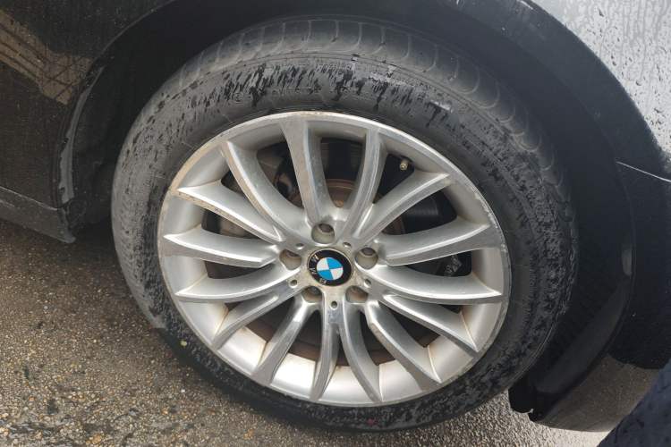 Used BMW 5 Series 2014 525Li Luxury Design Package
