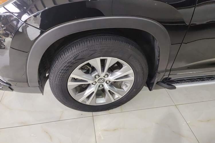 Used Toyota Highlander 2015 2.0T Four-Wheel Drive Elite Edition 7-Seater
