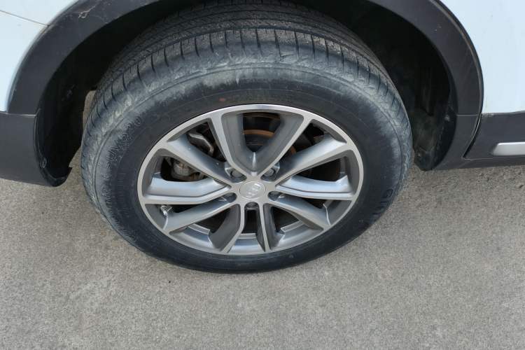 Used Geely Auto Emgrand X7 Sport 2018 1.8TD Automatic Two-Wheel Drive Smart Connect 4G Internet Edition
