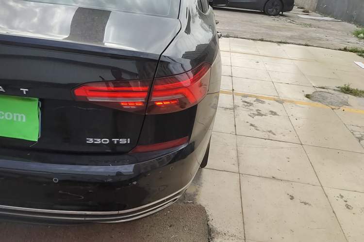 Used Volkswagen Passat 2019 330TSI Elite Edition China VI
