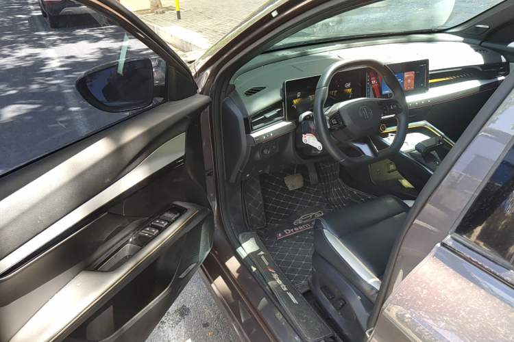 Used MG 5 Scorpio 2022 1.5T Trophy Sport Luxurious Edition