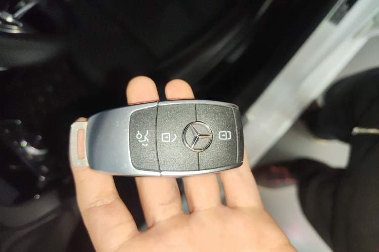 Used Mercedes-Benz A-Class 2022 Second Facelift A 200 L Sport Sedan Fashion Version