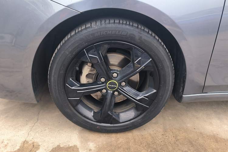 Used Roewe i6 MAX 2020 300TGI Automatic "Swell Cool Smart Drive" Edition