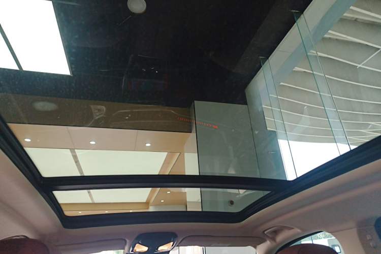 Used BMW X5 2023 xDrive 30Li Luxury M Sport Package
