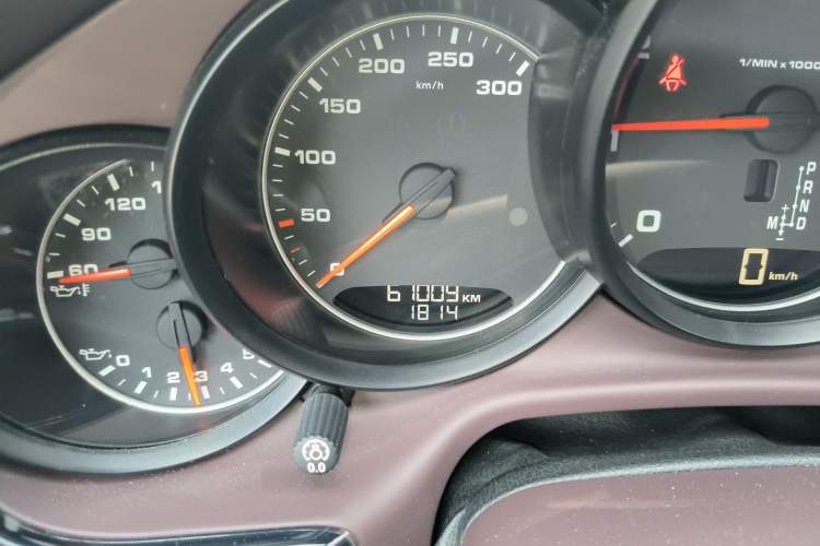 Used Porsche Panamera 2016 Panamera 4 Executive Edition 3.0T Odometer Close Up