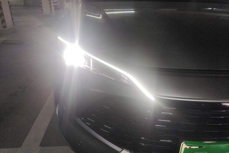 Used BYD Song L DM-i 2025 Intelligent Driving Version 112 km Leading Trim