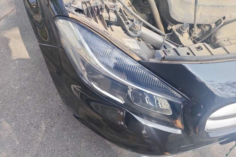 Used Mercedes-Benz GLA 2016 GLA 200 Sport Edition Right Front Headlight