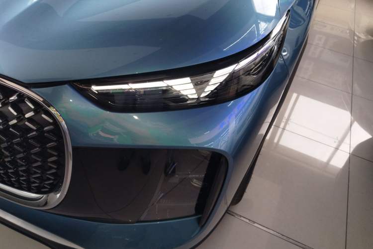 Used Chery Tiggo 8 PLUS C-DM 2025 1.5T 116 km Prestige Version 5 Seats
