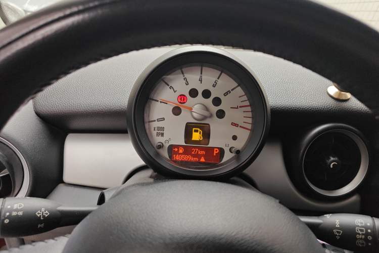 Used MINI 2011 1.6L ONE
