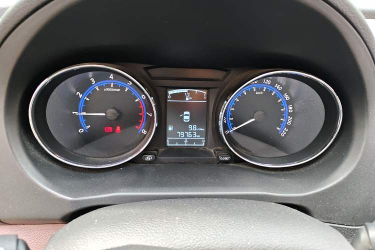 Used FORTHING SX6 2016 1.6L Manual Luxury Model
