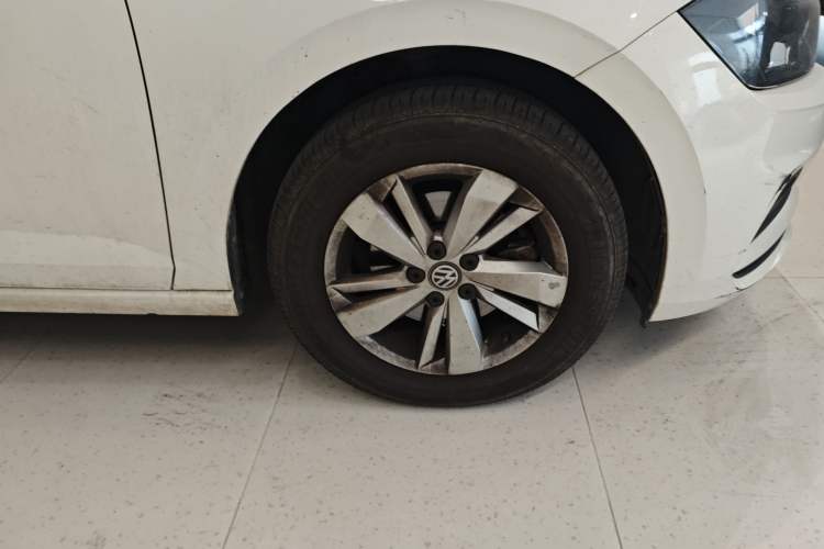 Used Volkswagen Polo 2021 Plus 1.5L Automatic Panoramic Enjoyment Edition Right Front Wheel Hub