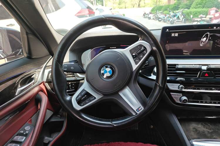 Used BMW 5 Series 2021 525Li M Sport Package Steering Wheel