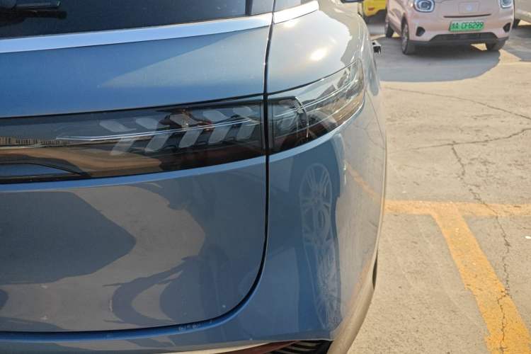 Used VOYAH FREE 2021 Four-Wheel Drive Standard Range-Extended Exclusive Luxury Package