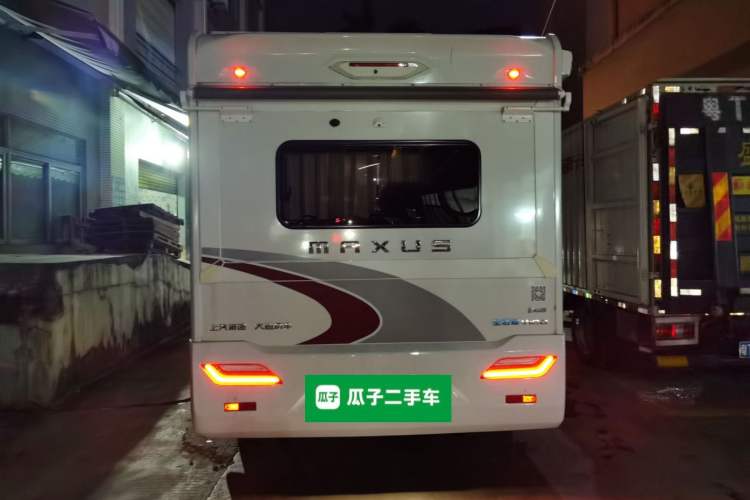 Used SAIC MAXUS MAXUS V100 RV 2023 2.0T Life Home V100 Dual-Expansion Mountain Retreat Edition