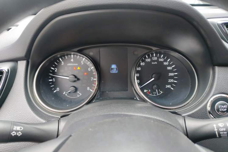 Used Nissan X-Trail 2017 2.5L CVT Leading Edition 4WD Instrument Cluster